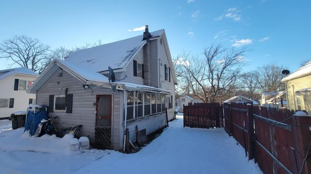 728 E Main Street, Ionia, MI 48846