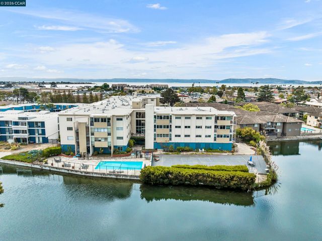 2137 Otis Dr 111, Alameda, CA 94501