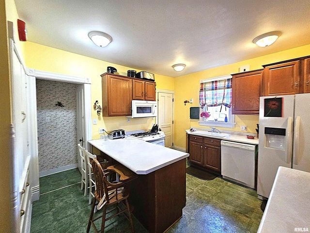 115 E COURT Street, Cambridge, IL 61238