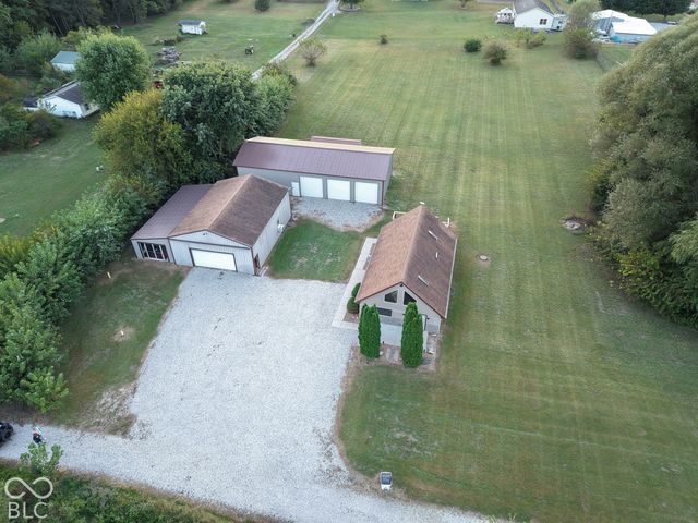 8041 S Crows Foot Place, Terre Haute, IN 47802