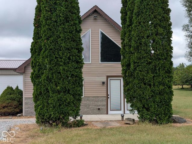 8041 S Crows Foot Place, Terre Haute, IN 47802
