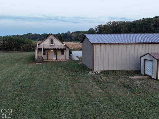 8041 S Crows Foot Place, Terre Haute, IN 47802