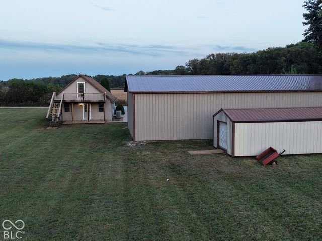 8041 S Crows Foot Place, Terre Haute, IN 47802