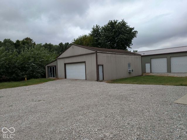 8041 S Crows Foot Place, Terre Haute, IN 47802