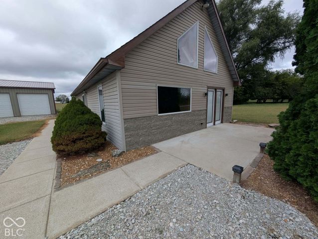 8041 S Crows Foot Place, Terre Haute, IN 47802