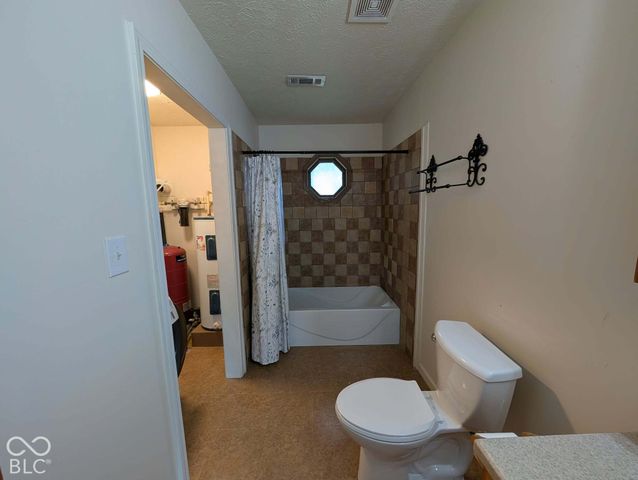 8041 S Crows Foot Place, Terre Haute, IN 47802