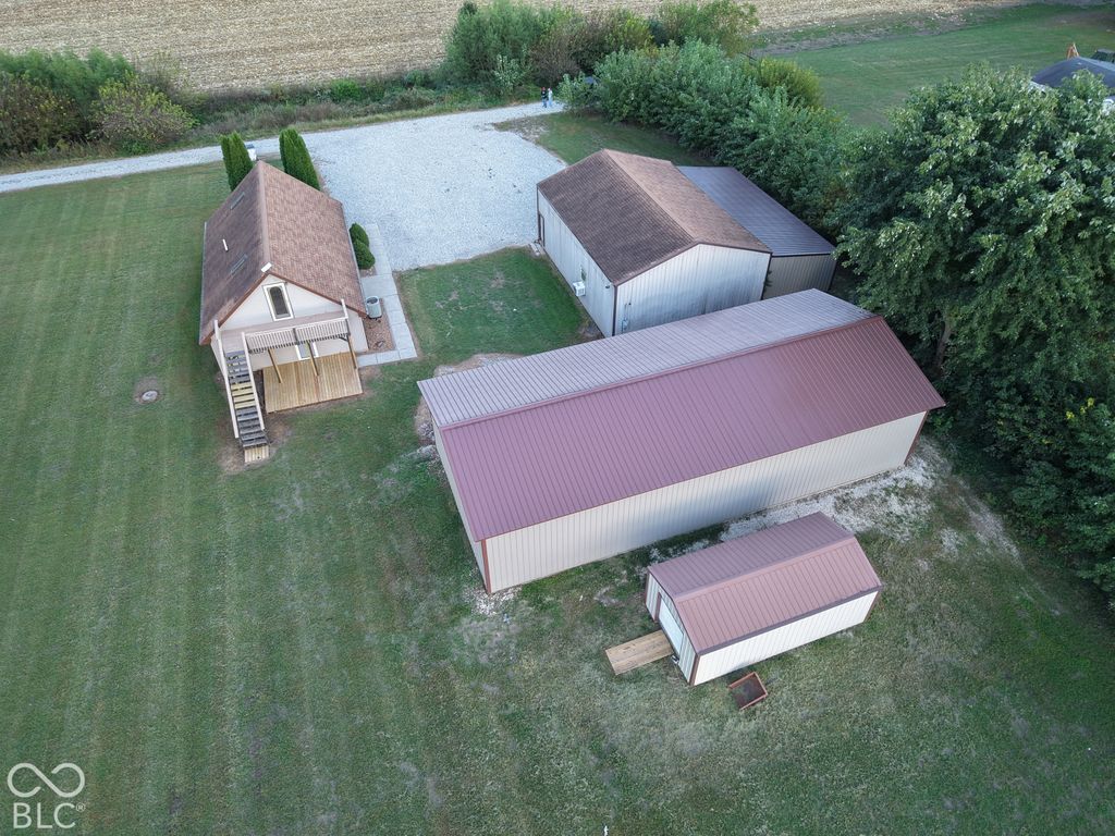 8041 S Crows Foot Place, Terre Haute, IN 47802