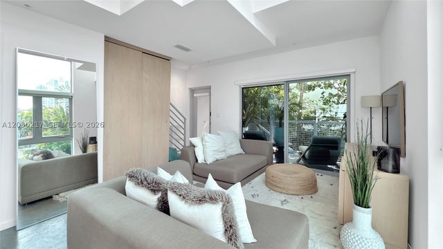 734 Michigan Ave, Miami Beach, FL 33139