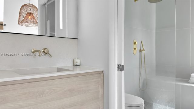 734 Michigan Ave, Miami Beach, FL 33139