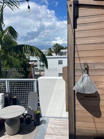 734 Michigan Ave, Miami Beach, FL 33139