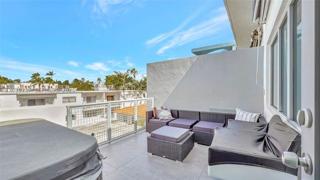 734 Michigan Ave, Miami Beach, FL 33139