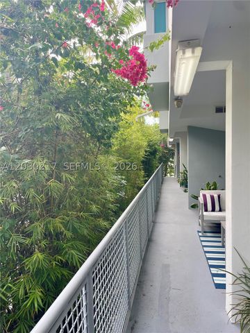 734 Michigan Ave, Miami Beach, FL 33139