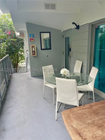 734 Michigan Ave, Miami Beach, FL 33139