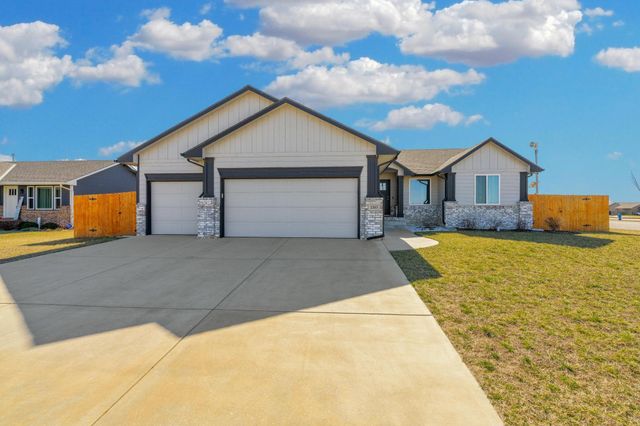 2203 E Watercress St, Andover, KS 67002