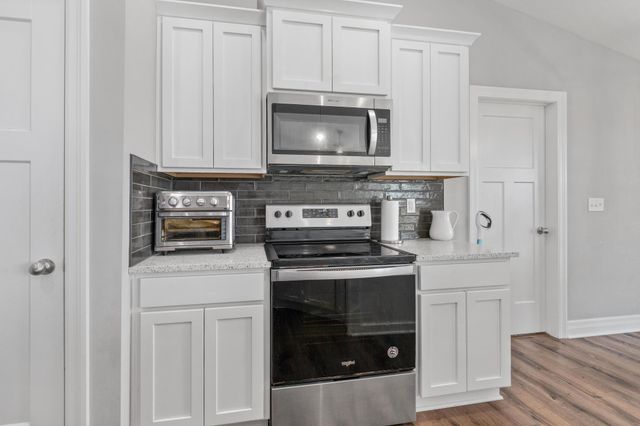 2203 E Watercress St, Andover, KS 67002