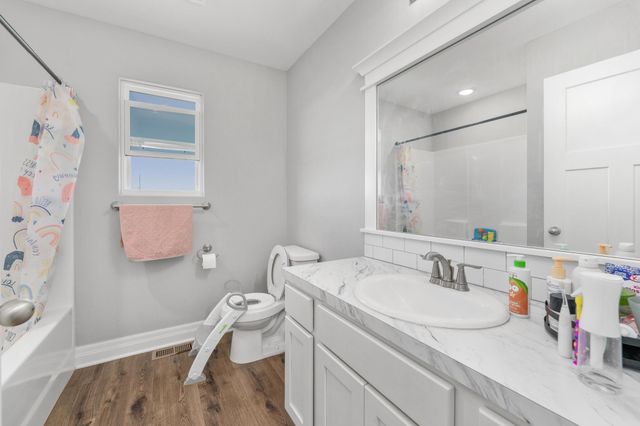 2203 E Watercress St, Andover, KS 67002