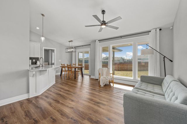 2203 E Watercress St, Andover, KS 67002