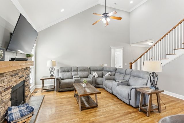 1384 Round Hill Lane, Spring Hill, TN 37174