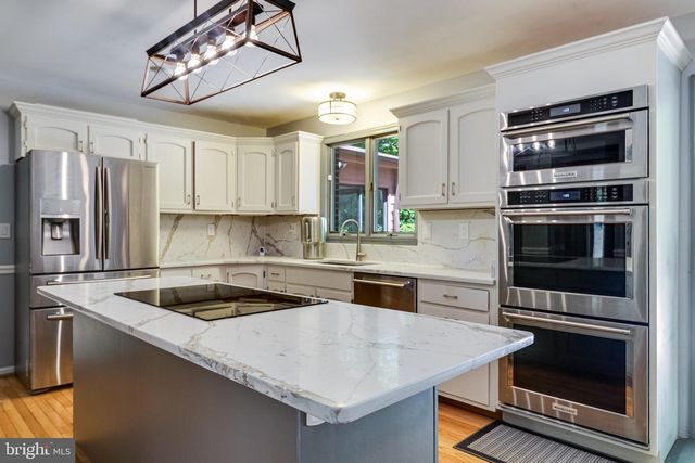 8150 PLOWDEN DR, La Plata, MD 20646