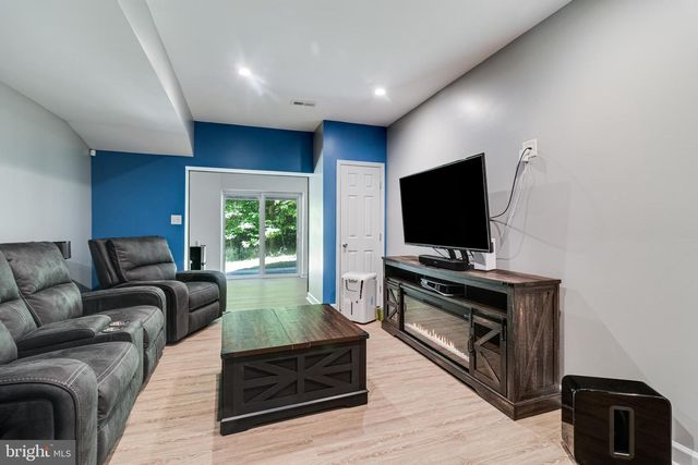 8150 PLOWDEN DR, La Plata, MD 20646