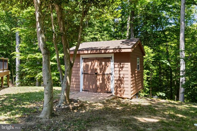 8150 PLOWDEN DR, La Plata, MD 20646