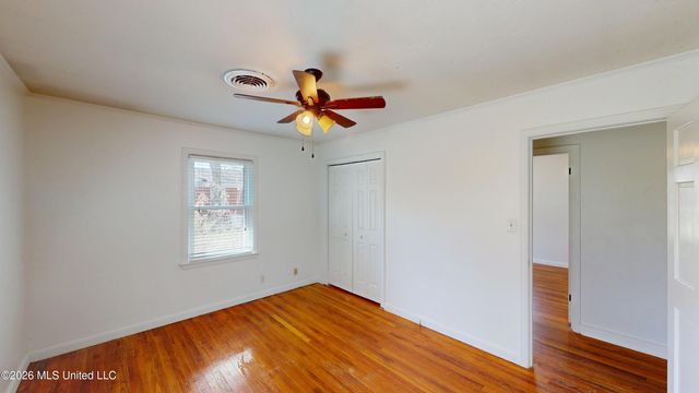 665 Salem Avenue, Holly Springs, MS 38635