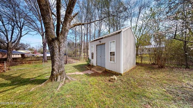 665 Salem Avenue, Holly Springs, MS 38635
