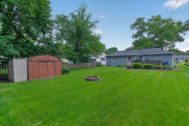 221 N Dorchester Avenue, Wheaton, IL 60187