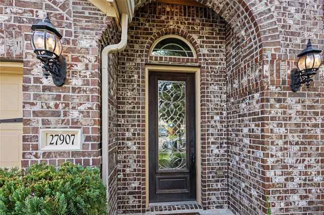 27907 Hidden Stream Drive, Spring, TX 77386