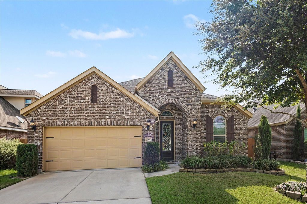 27907 Hidden Stream Drive, Spring, TX 77386