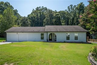 1188 Cottonwood Drive, Lawrenceville, GA 30043
