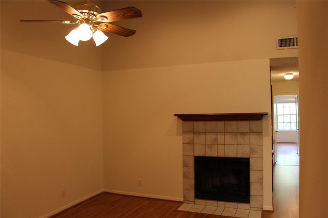 203 E 31st ST 309, Austin, TX 78705