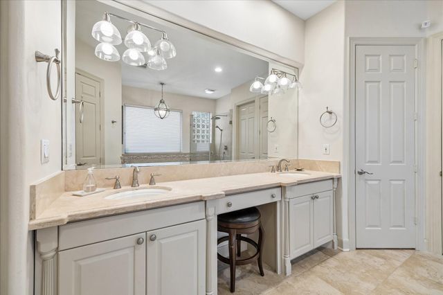 3018 Bonnebridge Way Boulevard, Houston, TX 77082
