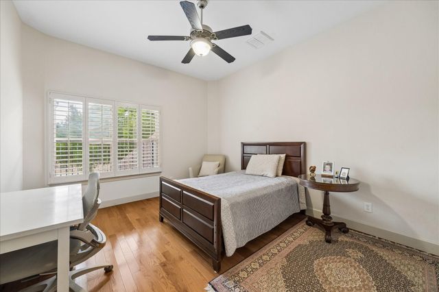 3018 Bonnebridge Way Boulevard, Houston, TX 77082