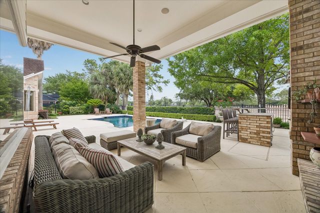 3018 Bonnebridge Way Boulevard, Houston, TX 77082