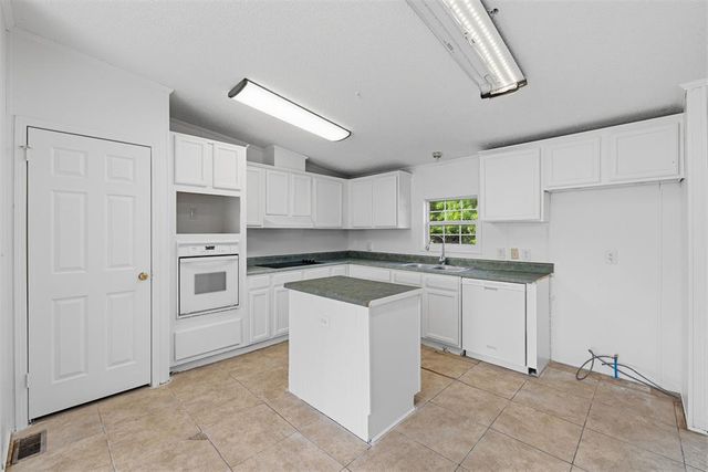 201 Burntwood Drive, Tuttle, OK 73089