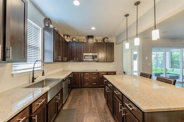 407 S TAMPANIA AVENUE, Tampa, FL 33609