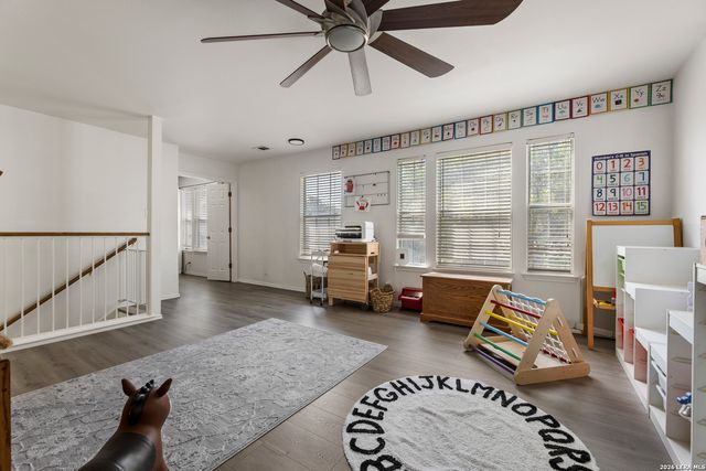 9015 Valhalla, Selma, TX 78154
