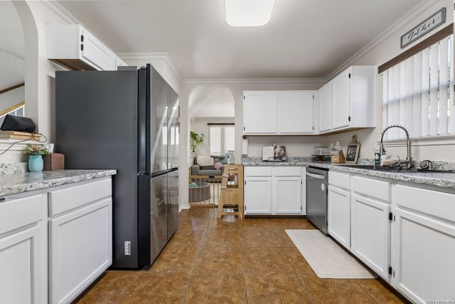 9015 Valhalla, Selma, TX 78154