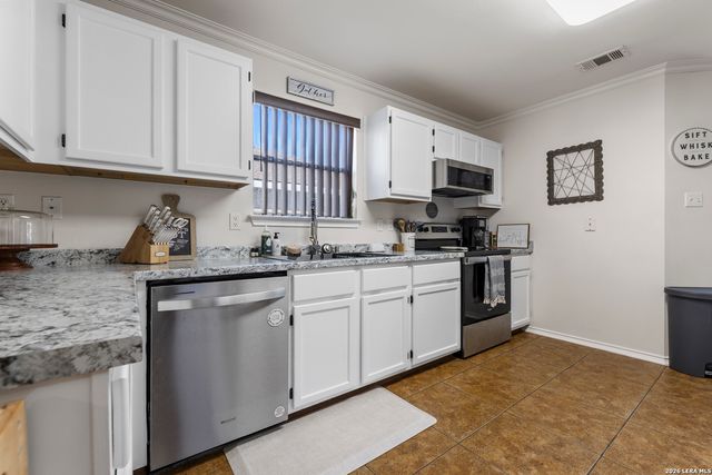 9015 Valhalla, Selma, TX 78154