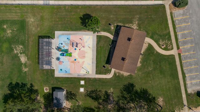 9015 Valhalla, Selma, TX 78154