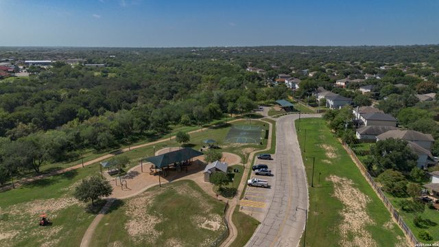 9015 Valhalla, Selma, TX 78154