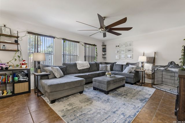 9015 Valhalla, Selma, TX 78154