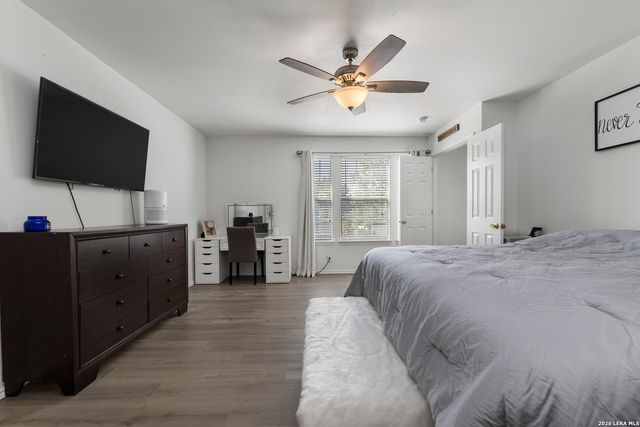 9015 Valhalla, Selma, TX 78154