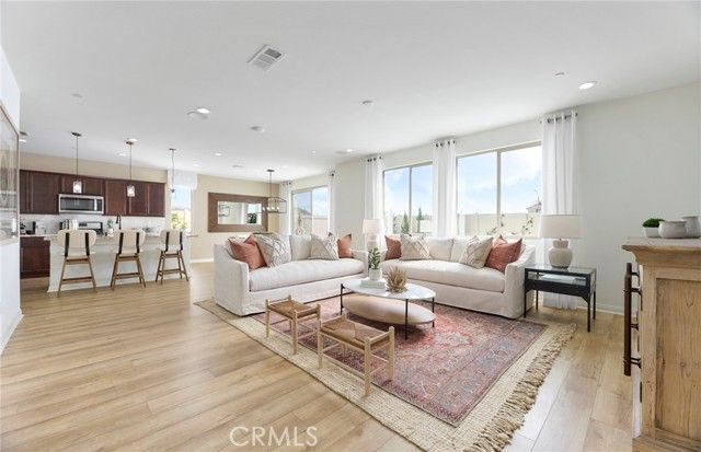 739 Spyglass Court, Perris, CA 92571