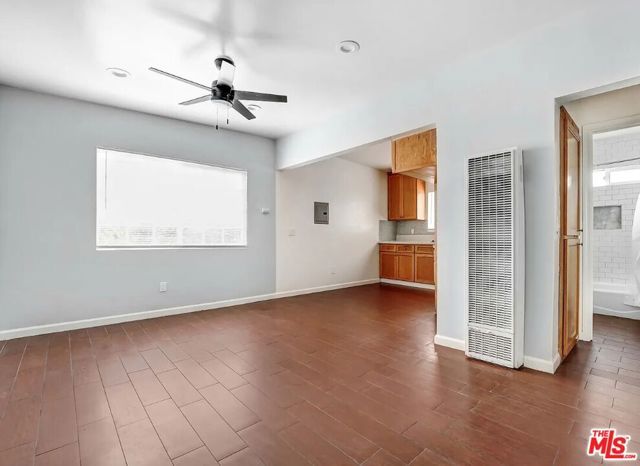 1148 E 120th Street, Los Angeles, CA 90059