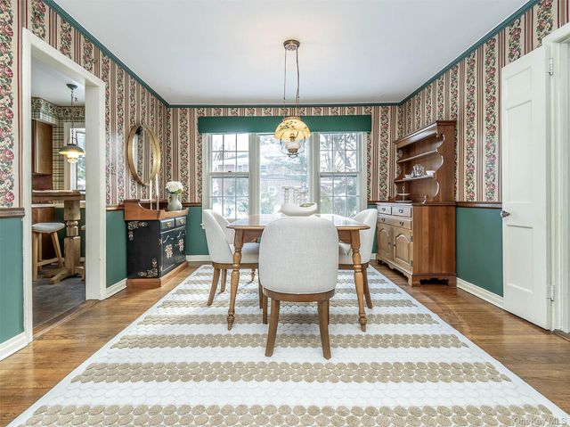 24 Orchard Farm Road, Port Washington, NY 11050