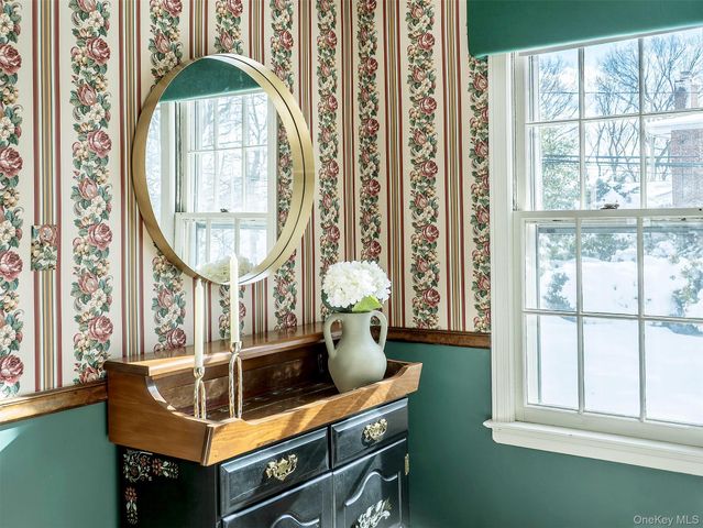 24 Orchard Farm Road, Port Washington, NY 11050