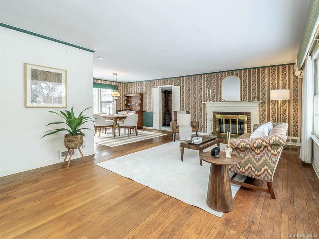 24 Orchard Farm Road, Port Washington, NY 11050