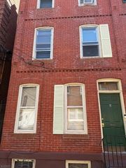 6 Peace St, Trenton City, NJ 08608